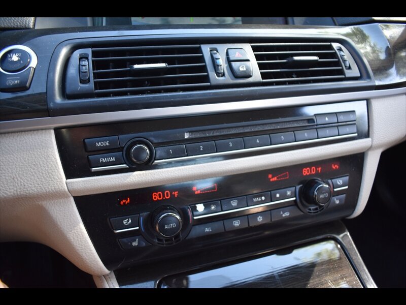 Used 2012 BMW 528i Sedan RWD image 12