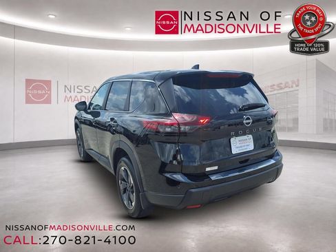 Used 2026 Nissan Rogue SV FWD image 3