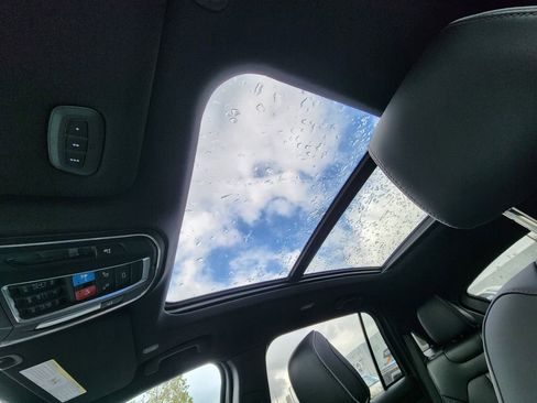 New 2025 Jeep Wagoneer S Limited AWD/4WD image 17