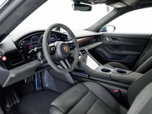 New 2025 Porsche Taycan GTS image 4