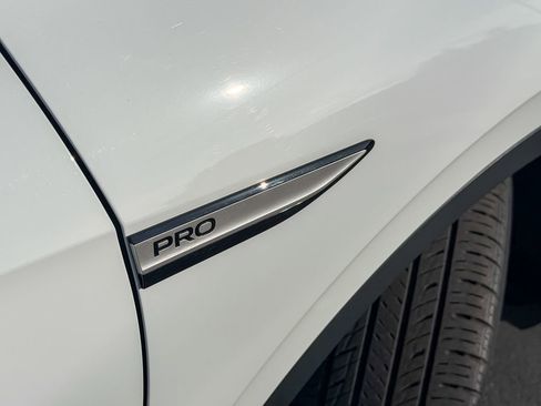 Used 2023 Volkswagen ID.4 Pro RWD image 5