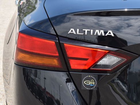 Used 2025 Nissan Altima 2.5 S image 5