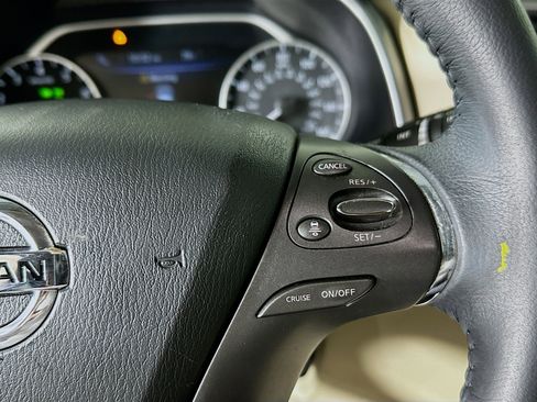 Used 2021 Nissan Murano SV w/ Cargo Package FWD image 17