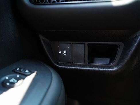 Used 2026 Honda HR-V LX image 29