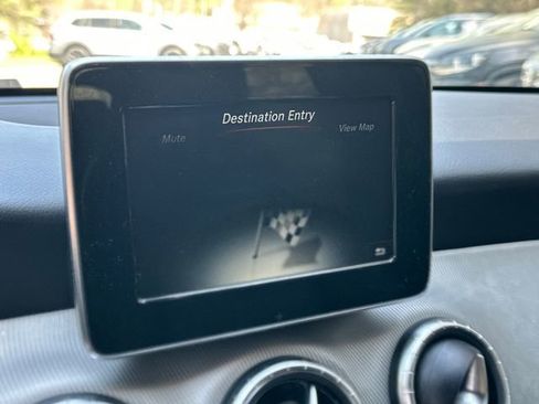 Used 2016 Mercedes-Benz CLA 250 image 19