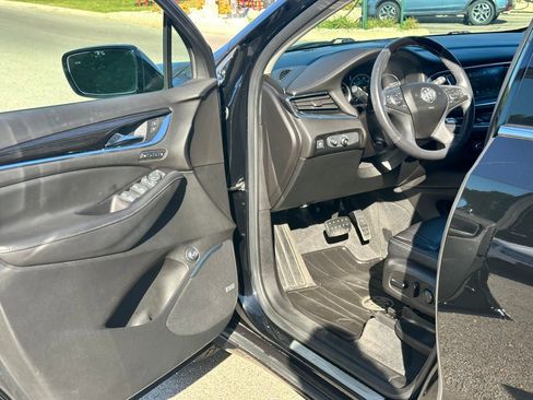Used 2019 Buick Enclave Avenir w/ Avenir Technology Package image 17