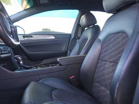 Used 2019 Hyundai Sonata Sport w/ Winter Weather Package image 11