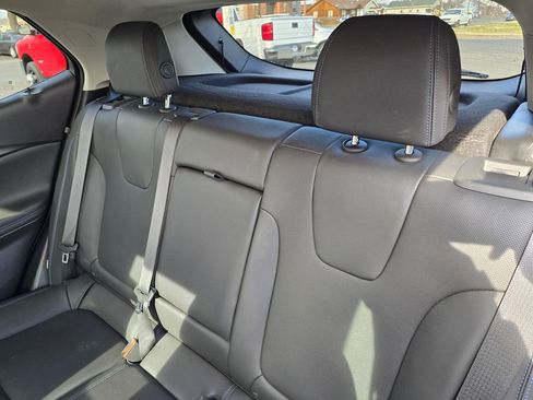 Used 2025 Buick Encore GX Sport Touring w/ Advanced Technology Package image 17