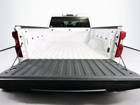 Used 2024 Chevrolet Silverado 1500 LT image 28