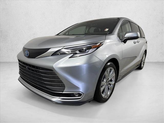 Used 2022 Toyota Sienna Platinum FWD image 9
