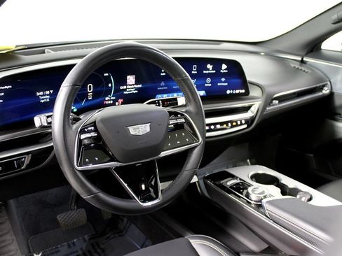 Used 2024 Cadillac Lyriq Tech RWD image 10