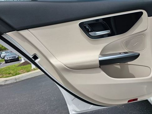 New 2025 Mercedes-Benz C 300 4MATIC Sedan image 25