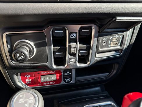 Certified 2024 Jeep Wrangler Unlimited Rubicon image 27