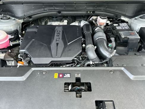 Used 2024 Hyundai Santa Fe Calligraphy FWD image 12