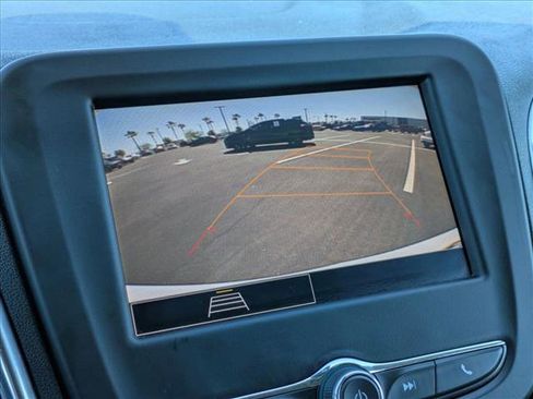 Used 2024 Chevrolet Equinox LT FWD image 13