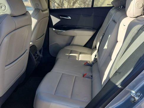 Used 2023 Cadillac XT4 Premium Luxury image 11