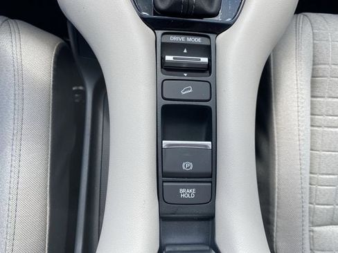 New 2026 Honda HR-V LX image 25