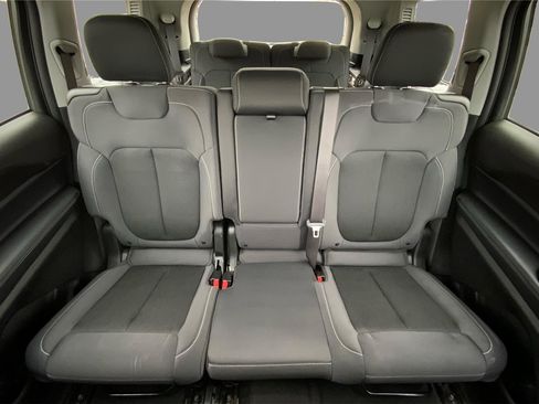 Used 2023 Jeep Grand Cherokee L Laredo w/ Luxury Tech Group I image 14