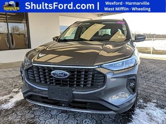 Used 2025 Ford Escape Platinum video 1