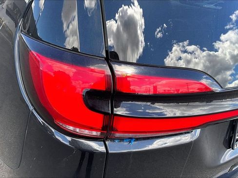 Used 2022 Chrysler Pacifica Touring-L FWD image 29