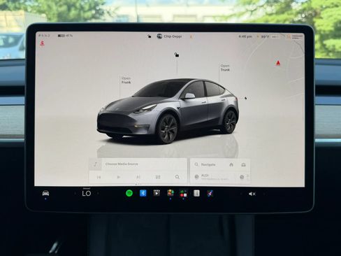 Used 2024 Tesla Model Y Long Range AWD/4WD image 27