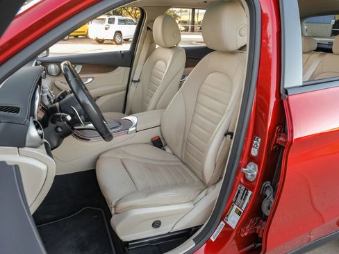 Used 2020 Mercedes-Benz GLC 43 AMG 4MATIC w/ AMG Night Package image 35