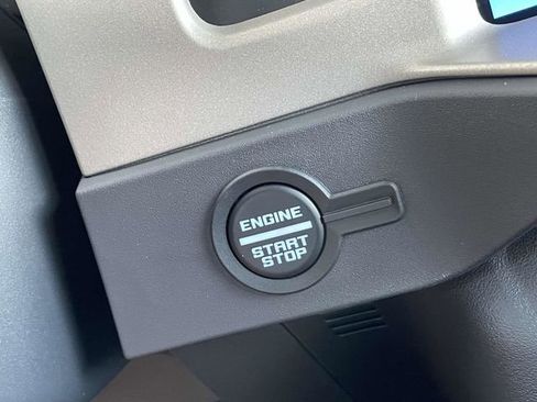 New 2025 Ford Bronco Outer Banks image 15