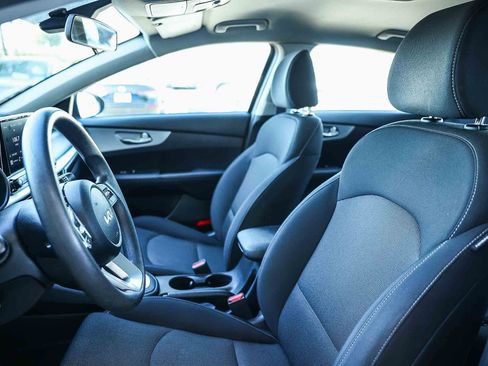 Used 2022 Kia Forte LXS image 22