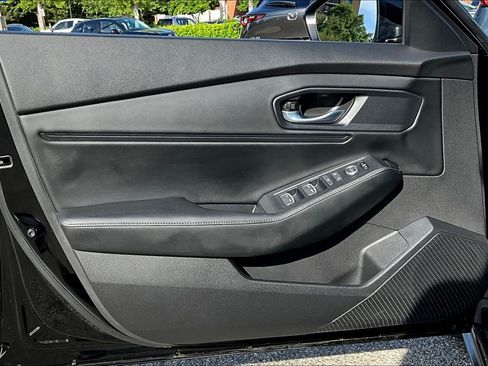 Used 2025 Honda Accord Sport image 18