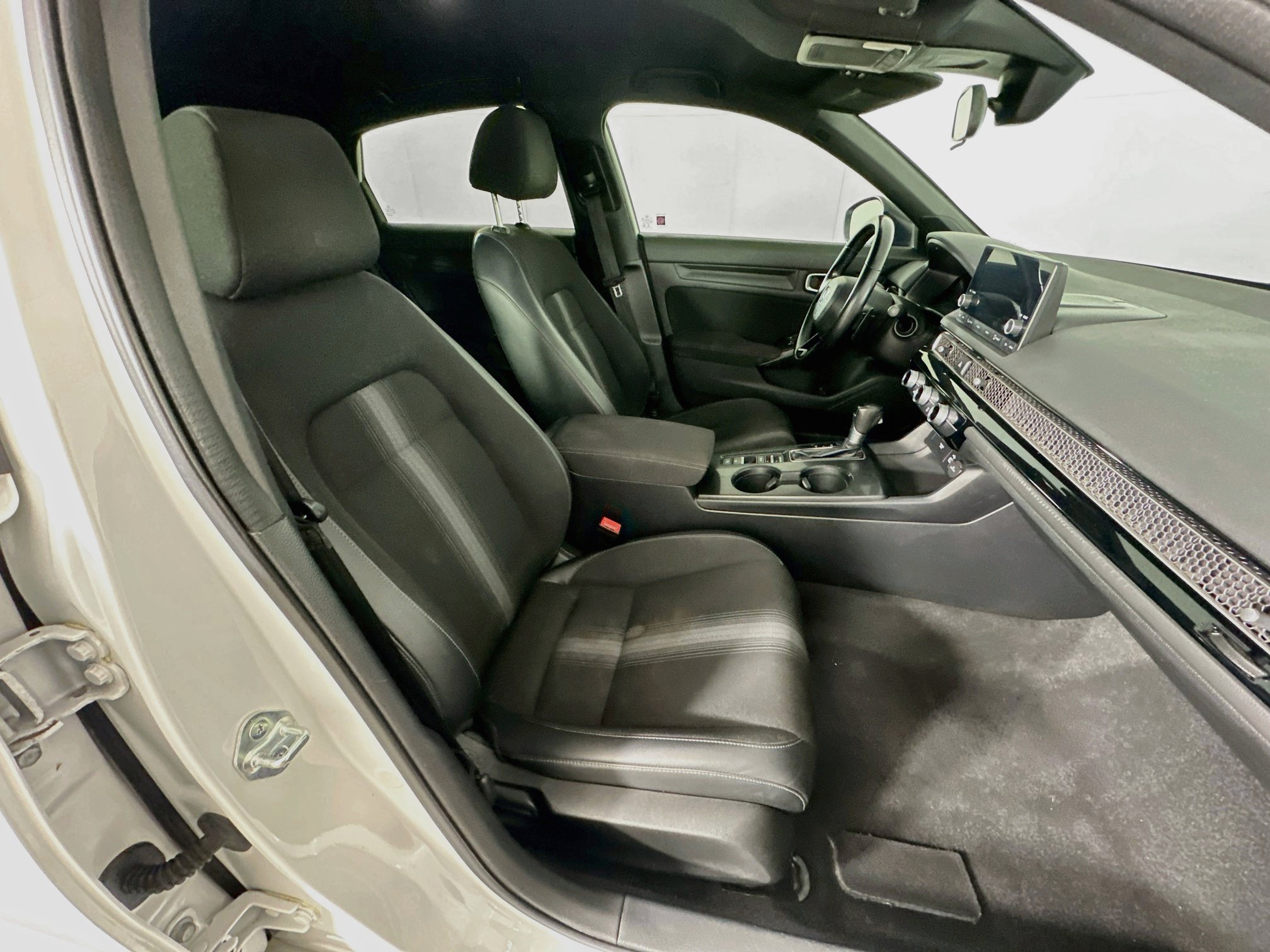Used 2023 Honda Civic Sport image 28