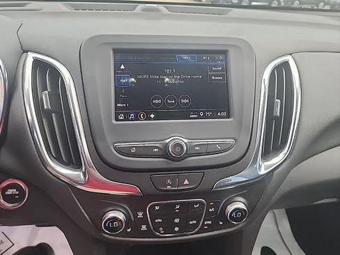 Used 2023 Chevrolet Equinox LT AWD/4WD image 17
