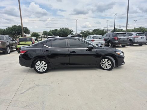 Used 2022 Nissan Sentra S FWD image 5