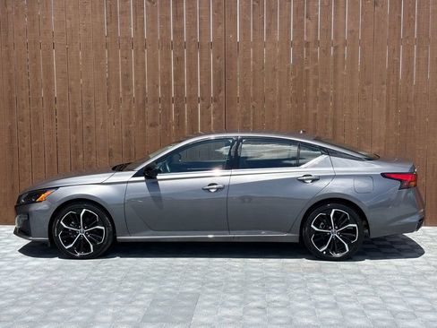 Used 2026 Nissan Altima 2.5 SR FWD image 13