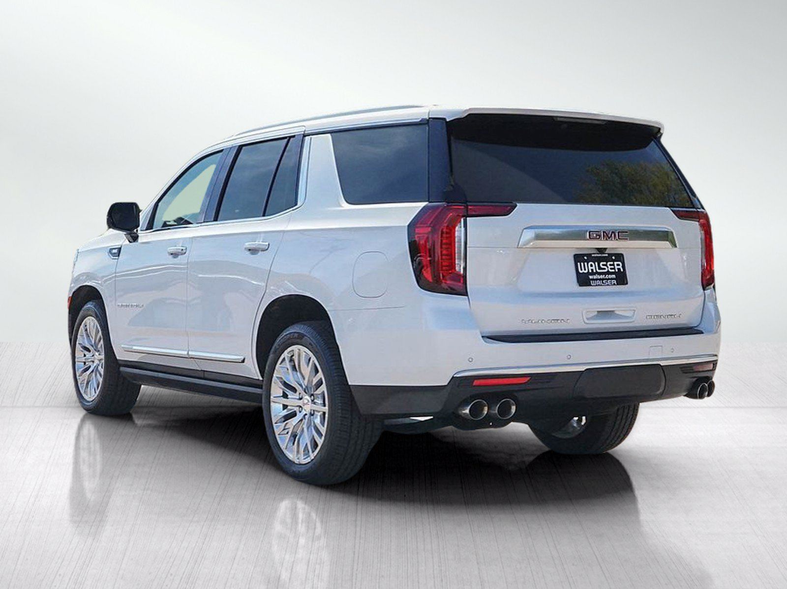 Used 2023 GMC Yukon Denali AWD/4WD image 3