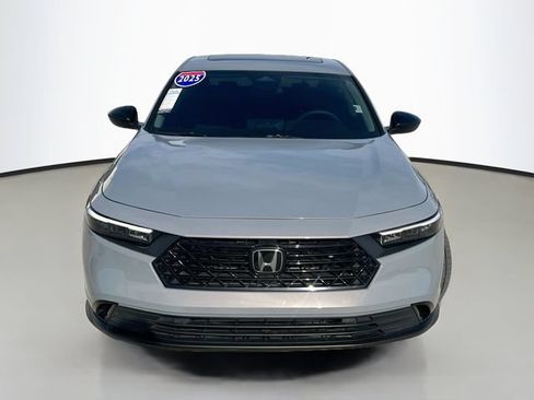 Used 2025 Honda Accord SE image 3