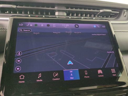 Used 2025 Jeep Grand Cherokee Limited w/ Luxury Tech Group II image 27