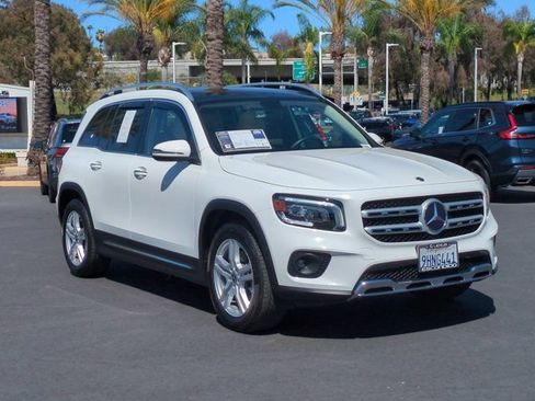 Used 2023 Mercedes-Benz GLB 250 image 3