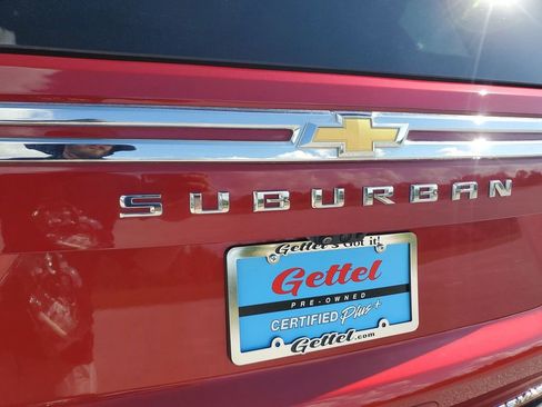 Used 2024 Chevrolet Suburban Premier image 43