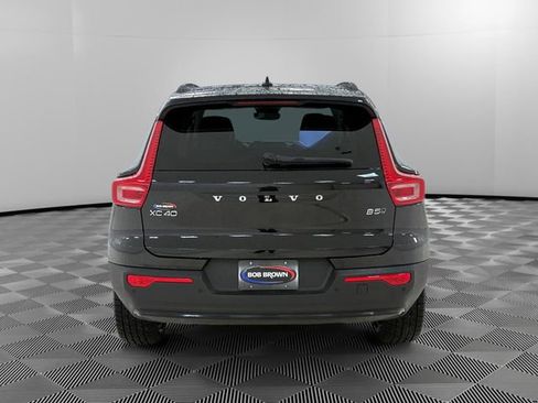 Used 2024 Volvo XC40 B5 Plus AWD/4WD image 4