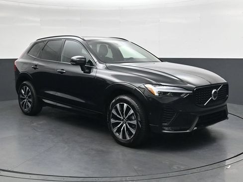 Used 2024 Volvo XC60 B5 Plus AWD/4WD image 2