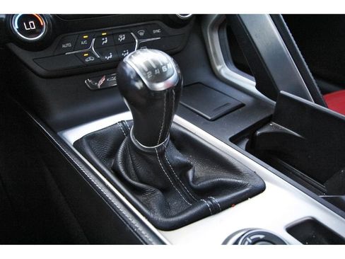 Used 2016 Chevrolet Corvette Stingray Coupe RWD image 17