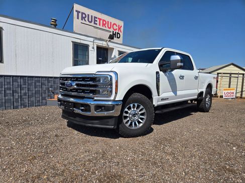 Used 2023 Ford F250 Lariat w/ Lariat Ultimate Package AWD/4WD image 1