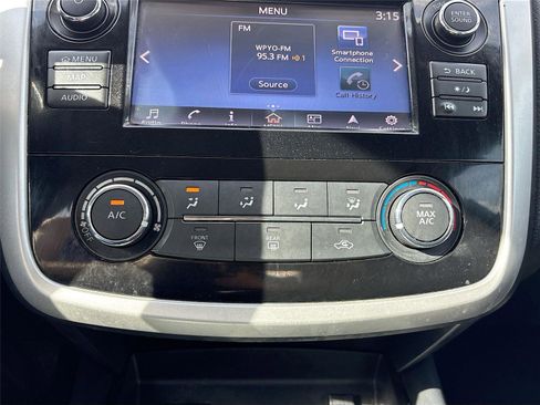 Used 2018 Nissan Altima 2.5 SR w/ SR Midnight Edition image 17