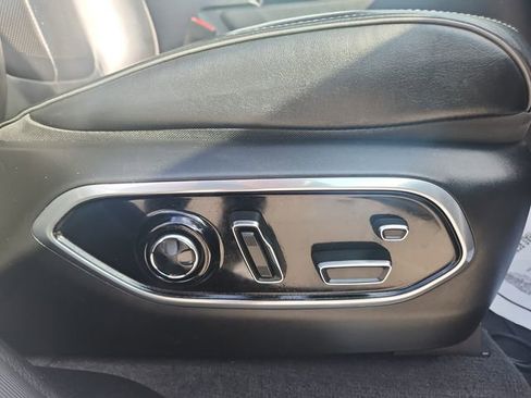 Used 2021 Jeep Grand Cherokee L Overland w/ Luxury Tech Group IV image 16