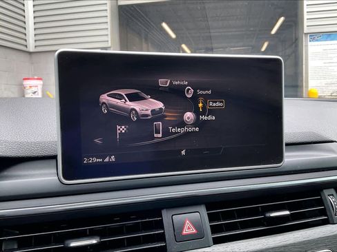 Used 2018 Audi A5 2.0T Premium Plus image 34