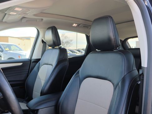 Used 2021 Ford Escape Titanium w/ Titanium Elite Package image 12