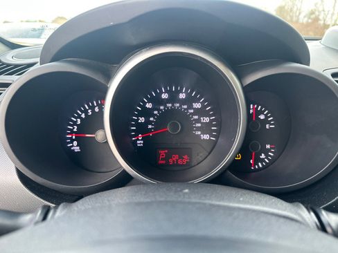 Used 2013 Kia Soul + w/ Audio Pkg image 26