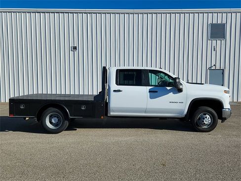 Used 2024 Chevrolet Silverado 3500 W/T w/ WT Convenience Package image 8