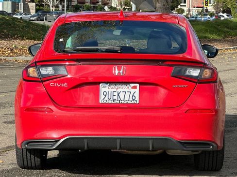 Used 2025 Honda Civic Sport image 5