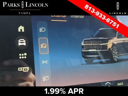 Used 2025 Lincoln Navigator Reserve AWD/4WD image 27